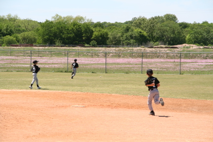 2008-04-19-Chance-Rangers-15-HomeRun.JPG