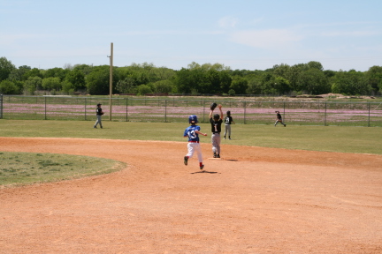 2008-04-19-Chance-Rangers-17-HomeRun.JPG