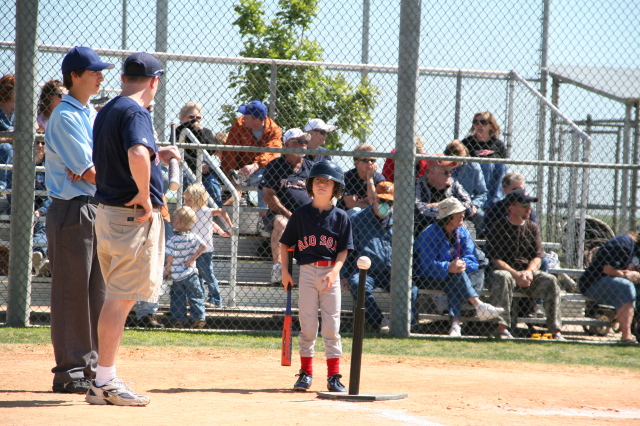 2008/04(April)/19-Dax-Red-Sox/2008-04-19-Dax-Red-Sox-01.JPG