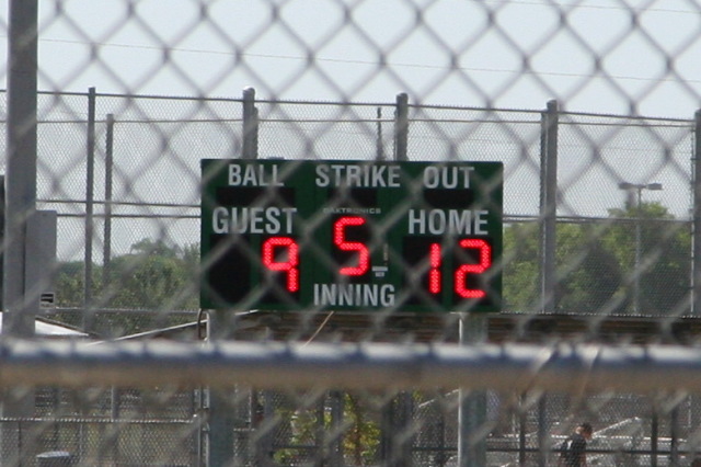 2008/04(April)/19-Dax-Red-Sox/640x480_2008-04-19-Dax-Red-Sox-21.JPG