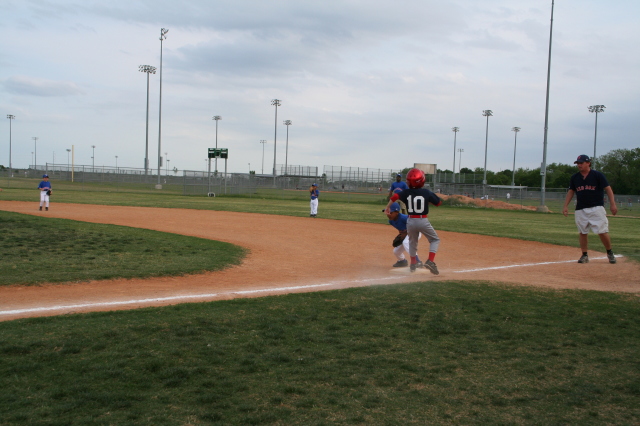 2008/04(April)/23-Dax-Red-Sox/640x480_2008-04-23-Dax-Red-Sox-02-Case.JPG