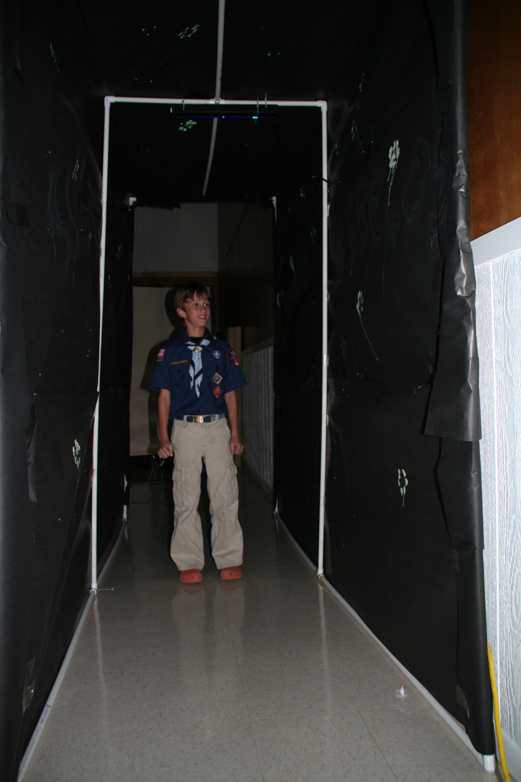 2008/04(April)/Scouts-Crossover-Pack-Meeting/1024x768_2008-04-16-Scouts-Crossover-Pack-Meeting-21.JPG