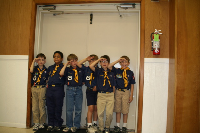 2008/04(April)/Scouts-Crossover-Pack-Meeting/640x480_2008-04-16-Scouts-Crossover-Pack-Meeting-27.JPG