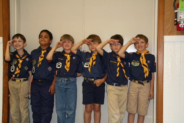 2008/04(April)/Scouts-Crossover-Pack-Meeting/640x480_2008-04-16-Scouts-Crossover-Pack-Meeting-28.JPG