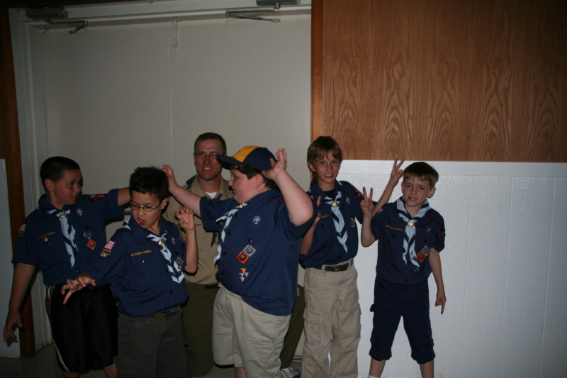 2008/04(April)/Scouts-Crossover-Pack-Meeting/800x600_2008-04-16-Scouts-Crossover-Pack-Meeting-25.JPG