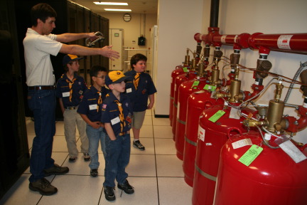 2008-04-08-Scouts-Den1-Go-See-It-Motive-Inc-11-Sebastian-Tomas-Chance-Andrew-Stan.JPG