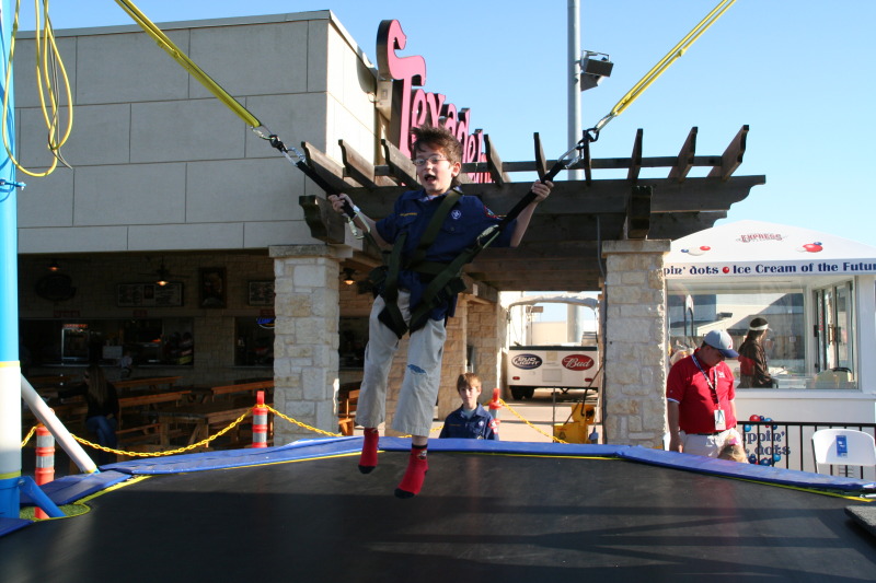2008-04-14-Scout-night-Dell-Diamond-15-Dax.JPG