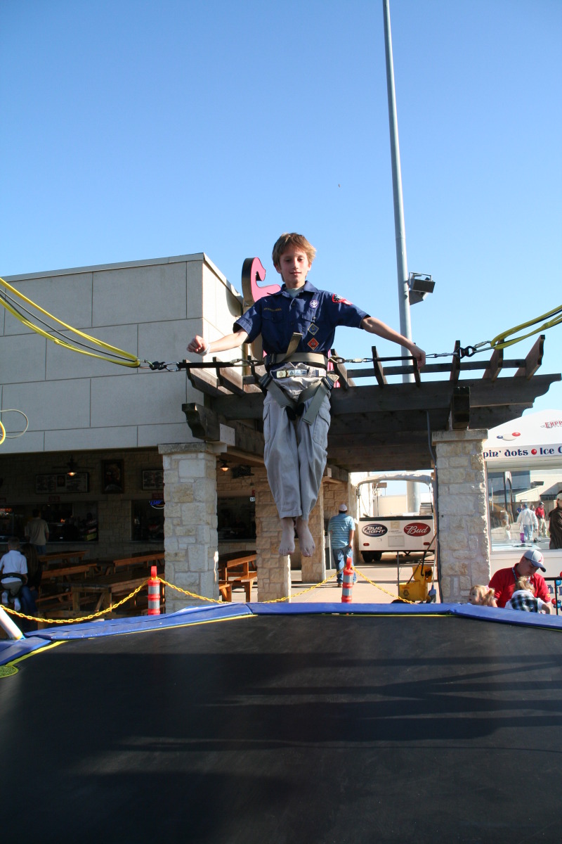 2008/04(April)/Scouts-Night-Dell-Diamond/800x600_2008-04-14-Scout-night-Dell-Diamond-18-Cha.JPG