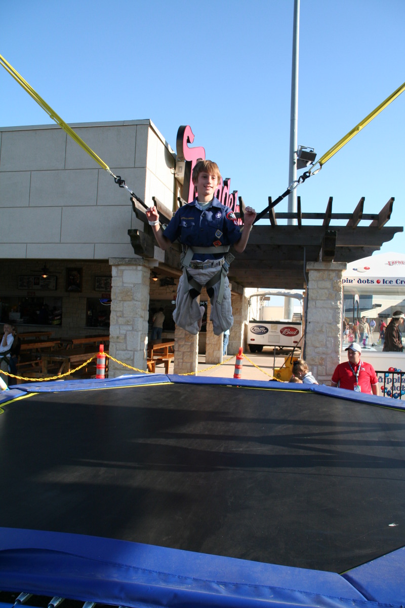 2008/04(April)/Scouts-Night-Dell-Diamond/800x600_2008-04-14-Scout-night-Dell-Diamond-19-Cha.JPG