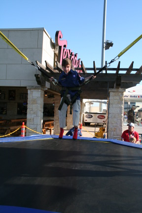 2008-04-14-Scout-night-Dell-Diamond-12-Dax.JPG