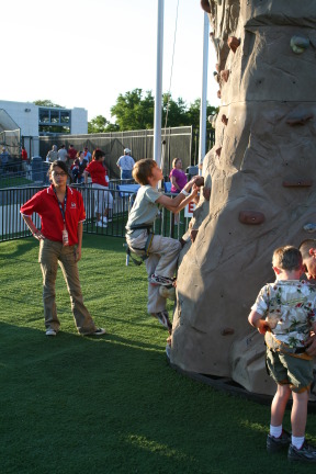 2008-04-14-Scout-night-Dell-Diamond-39-Chance.JPG