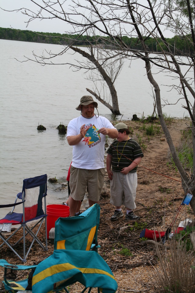 2008/04(April)/Scouts-Tornado-Camping/640x480_2008-04-26-Scouts-Camping-03.JPG