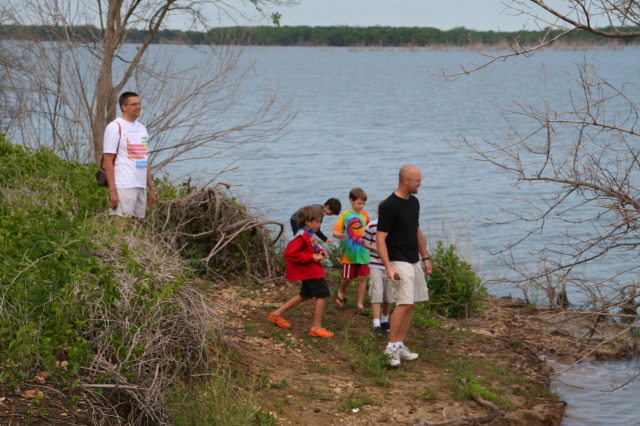 2008/04(April)/Scouts-Tornado-Camping/640x480_2008-04-26-Scouts-Camping-07.JPG