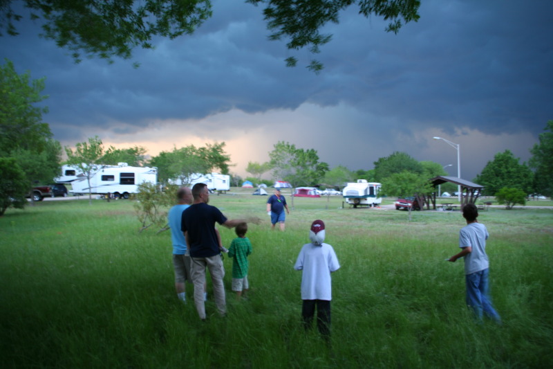 2008/04(April)/Scouts-Tornado-Camping/800x600_2008-04-25-Scouts-Camping-Tornado-06.JPG
