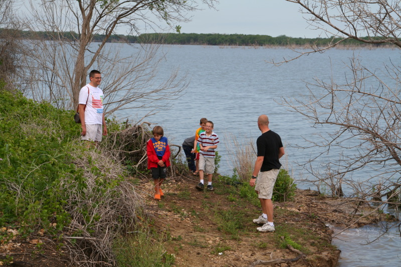 2008/04(April)/Scouts-Tornado-Camping/800x600_2008-04-26-Scouts-Camping-06.JPG