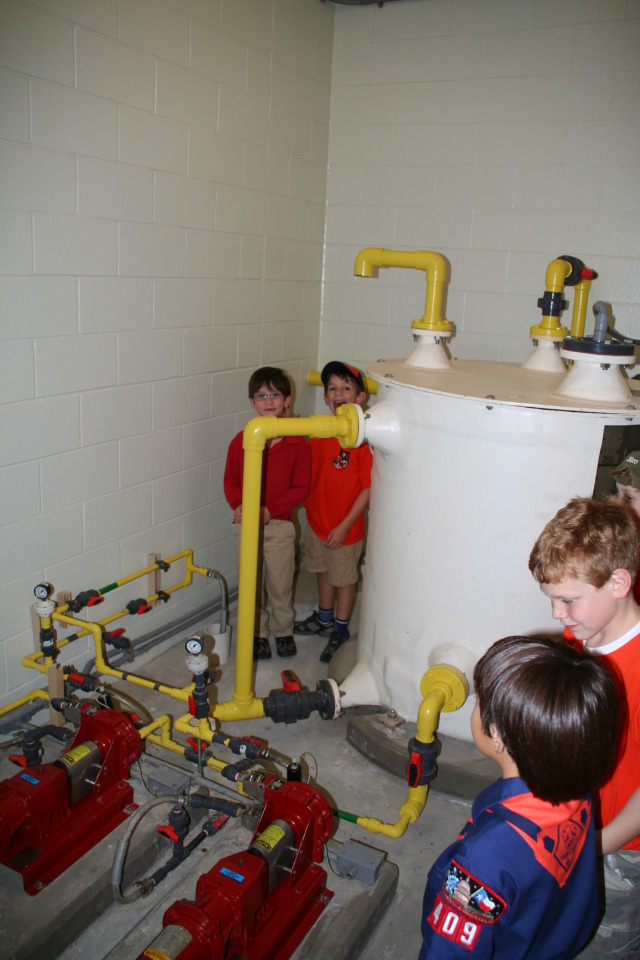 2008/04(April)/Scouts-Water-Treatment-Plant/640x480_2008-04-02-Scouts-Water-Treatment-Plant-12-Dax.JPG