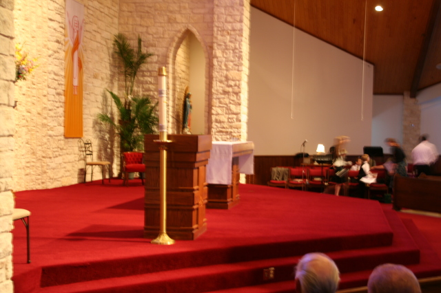 2008/05(May)/03-Chance-First-Communion/640x480_2008-03-Chance-First-Communion-02.JPG