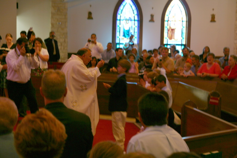 2008/05(May)/03-Chance-First-Communion/800x600_2008-03-Chance-First-Communion-22.JPG