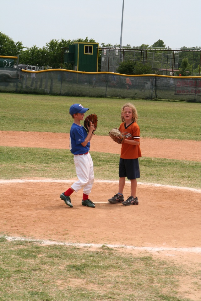 2008/05(May)/04-Misc/640x480_2008-05-04-practice-18-Vale-Chance.JPG