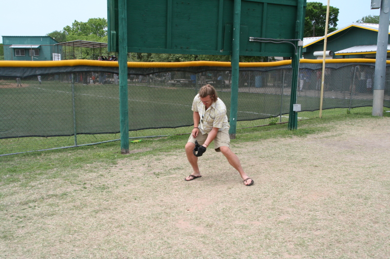 2008/05(May)/04-Misc/800x600_2008-05-04-practice-03-Justin.JPG