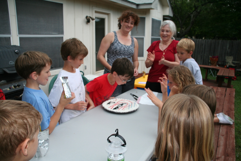 2008/05(May)/09-Dax-Birthday-Party-campout/1024x768_2008-05-09-Dax-Birthday-campout-25-Case-Chance-Suzi-Susana-JC-Vale.JPG