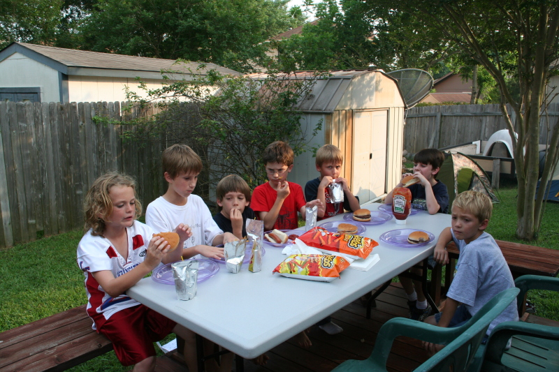 2008/05(May)/09-Dax-Birthday-Party-campout/800x600_2008-05-09-Dax-Birthday-campout-04-Vale-Chance-Jack-Dalton-Michael-JC.JPG