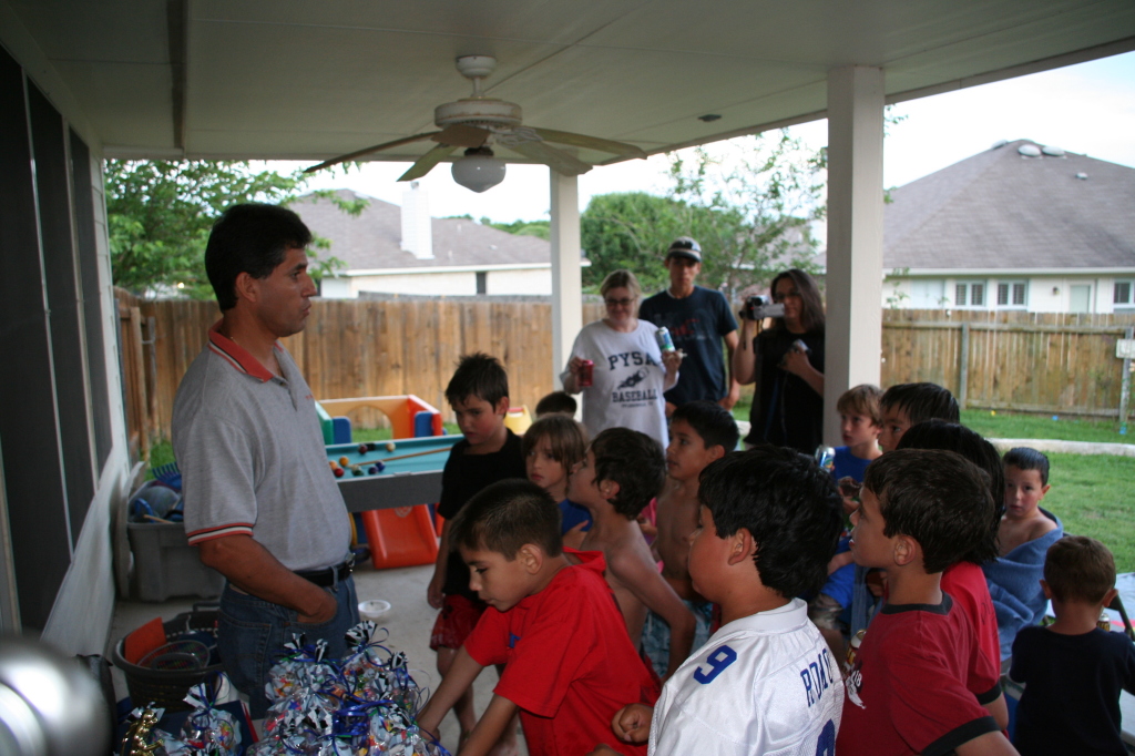 2008/05(May)/15-Chance-Rangers-Party/1024x768_2008-05-15-Chance-Rangers-Party-09.JPG