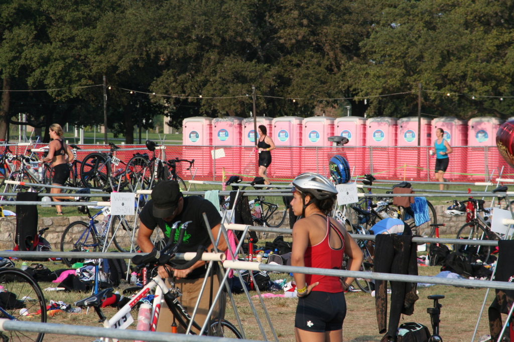 2008/09(September)/01-Austin-Triathalon/1024x768_2008-09-01-Austin-Triathalon-033-Suzi.JPG