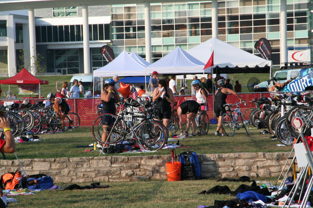 2008/09(September)/01-Austin-Triathalon/1024x768_2008-09-01-Austin-Triathalon-036-Suzi.JPG