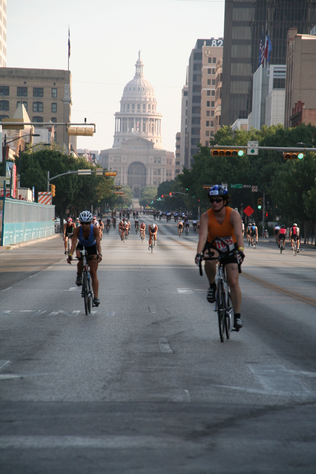 2008-09-01-Austin-Triathalon-053-Suzi-Biking-Capitol.JPG