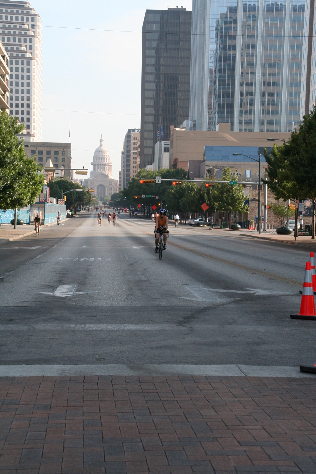 2008-09-01-Austin-Triathalon-069-Suzi-Biking-Capitol.JPG