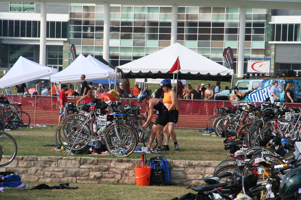 2008/09(September)/01-Austin-Triathalon/1024x768_2008-09-01-Austin-Triathalon-090-Suzi.JPG