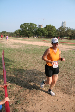 2008-09-01-Austin-Triathalon-107-Suzi-Run.JPG