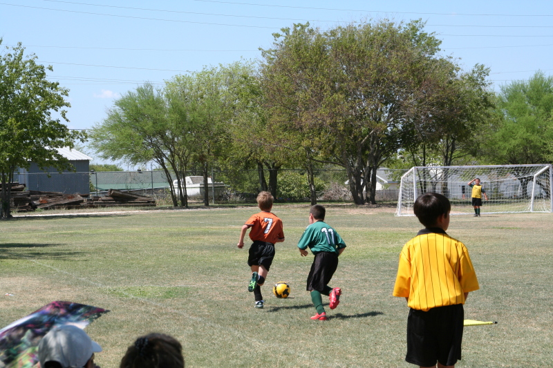2008-09-06-TigerSharks-Soccer-09-Chance.JPG