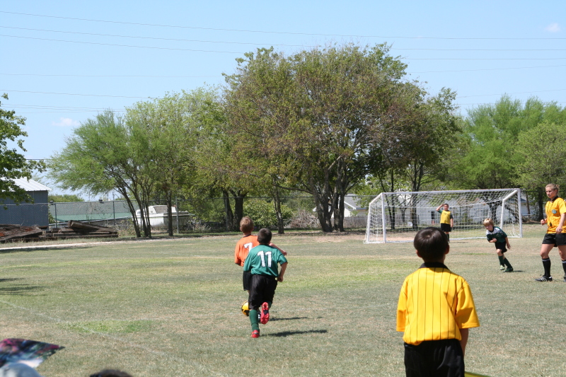 2008/09(September)/06-TigerSharks/800x600_2008-09-06-TigerSharks-Soccer-11-Chance.JPG