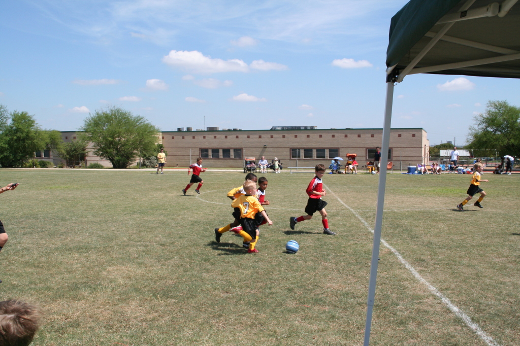 2008-09-06-Titans-Soccer-19--Dax.JPG
