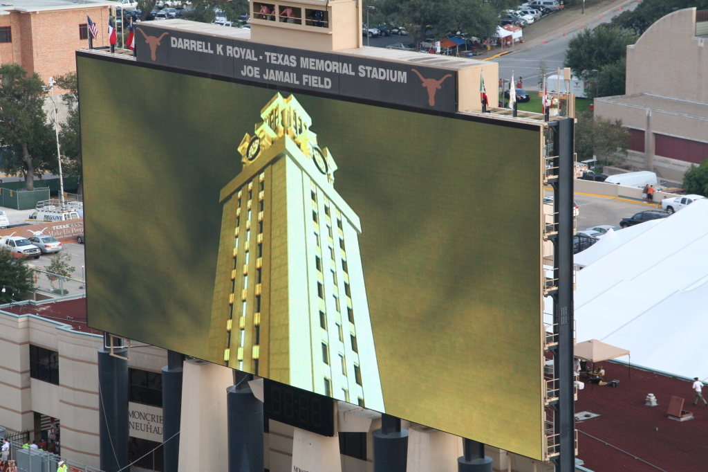 2008/09(September)/20-Longhorn-Rice/1024x768_2008-09-20-UT-Rice-football-13.JPG