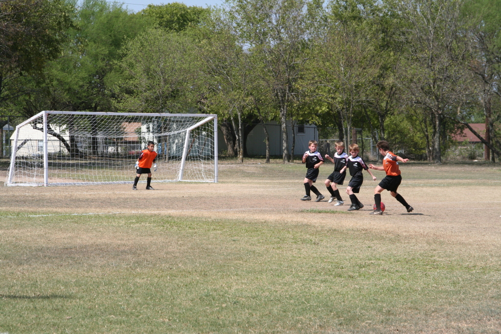 2008/09(September)/20-TigerSharks/1024x768_2008-09-20-TigerSharks-Soccer-033-Matthew-CJ.JPG