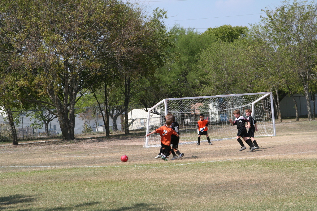 2008/09(September)/20-TigerSharks/1024x768_2008-09-20-TigerSharks-Soccer-059-Chance-CJ.JPG