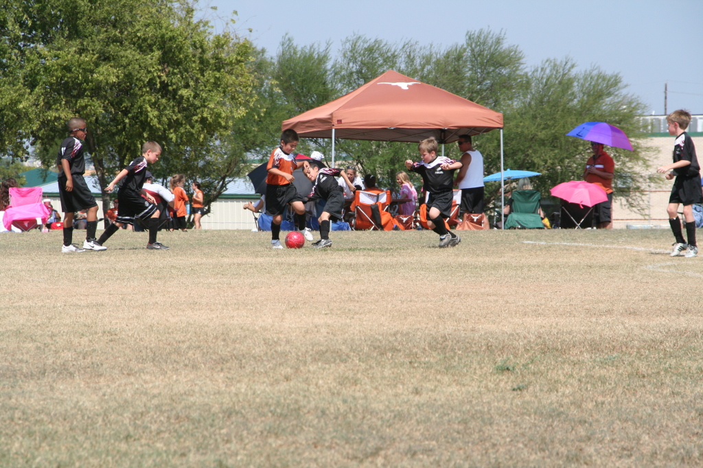 2008-09-20-TigerSharks-Soccer-091-Zeke.JPG