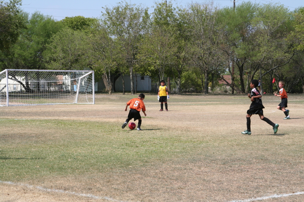 2008/09(September)/20-TigerSharks/1024x768_2008-09-20-TigerSharks-Soccer-180-Jonathon-Chance-Paul.JPG