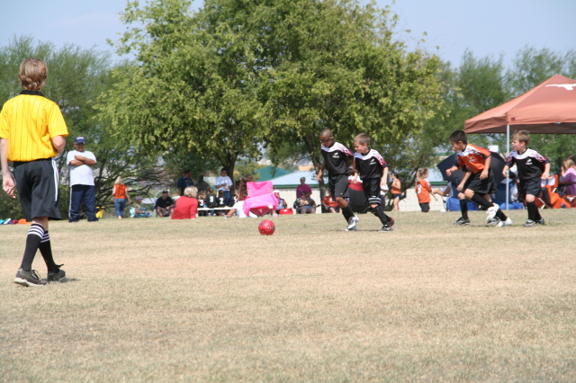 2008-09-20-TigerSharks-Soccer-093-Zeke.JPG