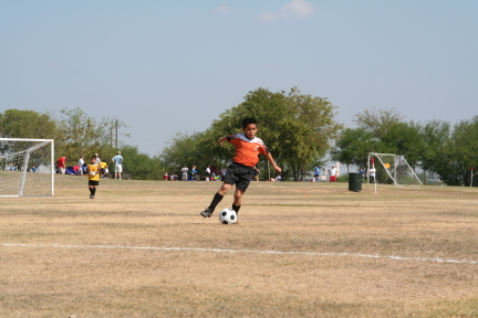 2008-09-20-TigerSharks-Soccer-004-Juan.JPG