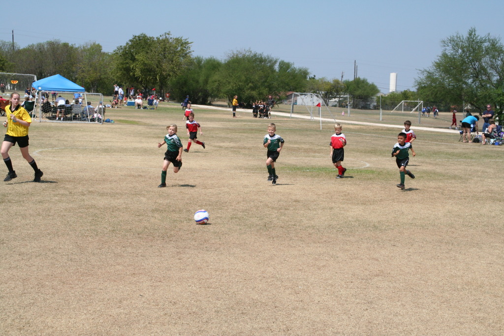 2008/09(September)/20-Titans/1024x768_2008-09-20-Titans-Soccer-08-Dax.JPG