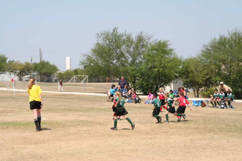 2008/09(September)/20-Titans/1024x768_2008-09-20-Titans-Soccer-12.JPG