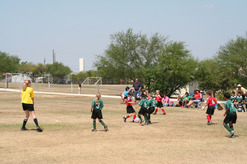 2008/09(September)/20-Titans/1024x768_2008-09-20-Titans-Soccer-13-Dax.JPG