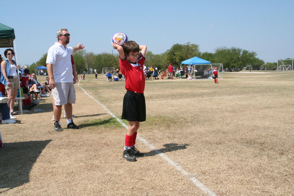 2008/09(September)/20-Titans/1024x768_2008-09-20-Titans-Soccer-31-Dax.JPG