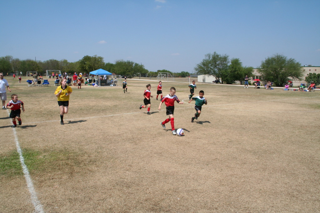 2008/09(September)/20-Titans/1024x768_2008-09-20-Titans-Soccer-46-Dax.JPG