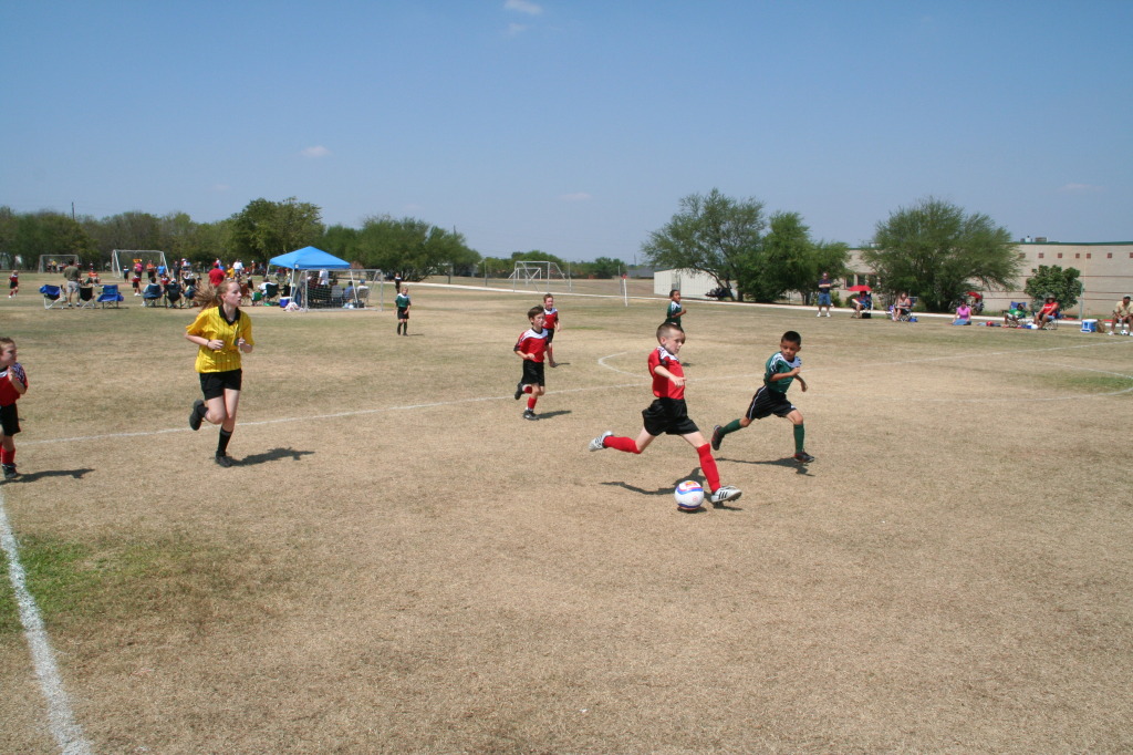 2008/09(September)/20-Titans/1024x768_2008-09-20-Titans-Soccer-47-Dax.JPG