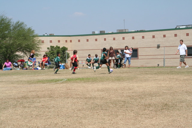 2008-09-20-Titans-Soccer-34-Dax.JPG